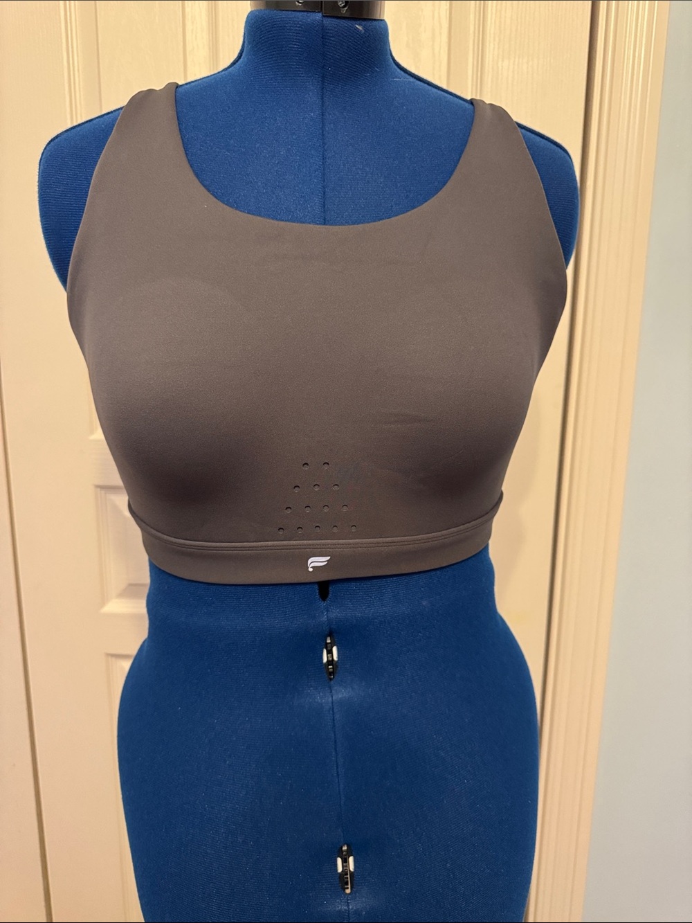 Performance Scoop Neck Sports Bra - charcoal